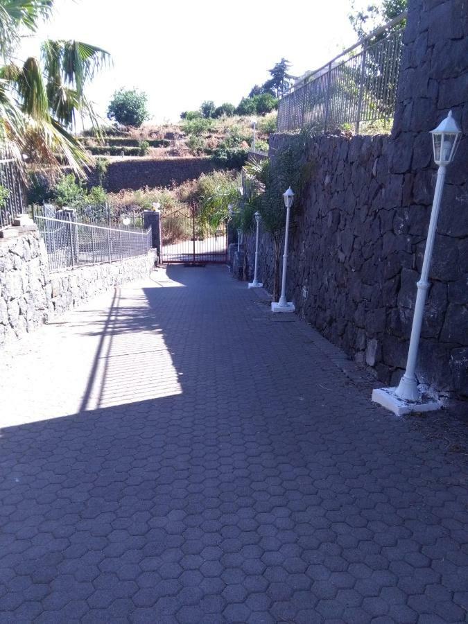 Ai Tre Archi Di Tagliaborse Villa Mascali Dış mekan fotoğraf